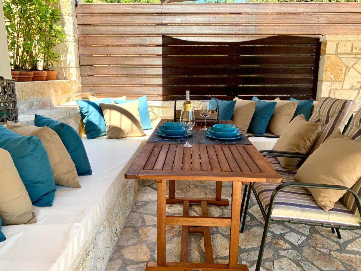 Villa Victoria Boutique Apartments Sívota Extérieur photo